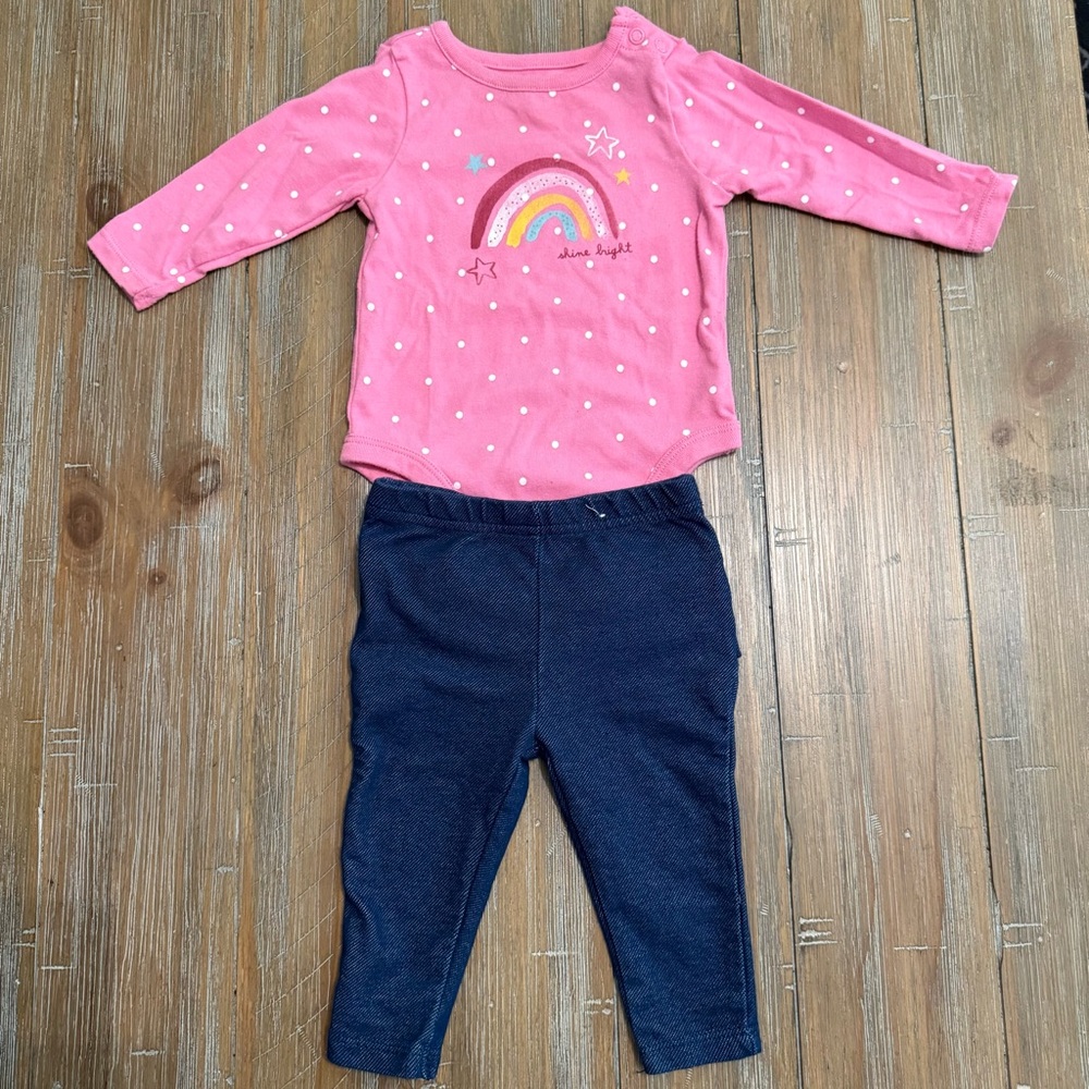 SOLD Baby girl onesie and pants set